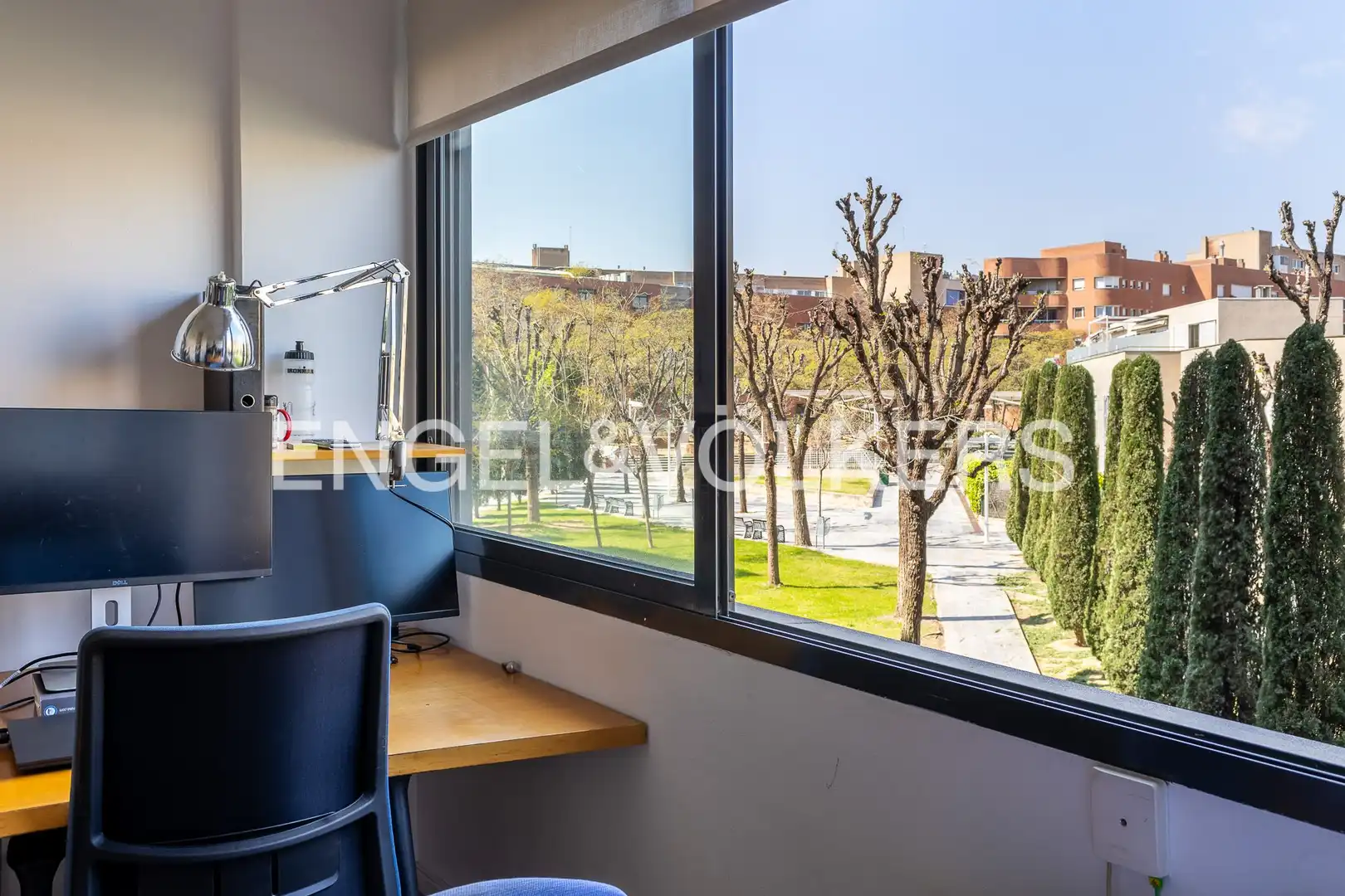 Piso en venta en Barcelona con Calefacción y Parquet
