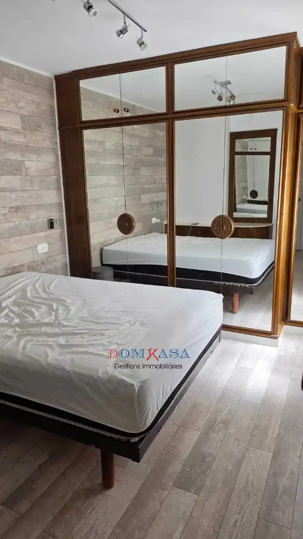 Flat with terrace for sale in Plaça 1 d'octubre 10, imagen 5