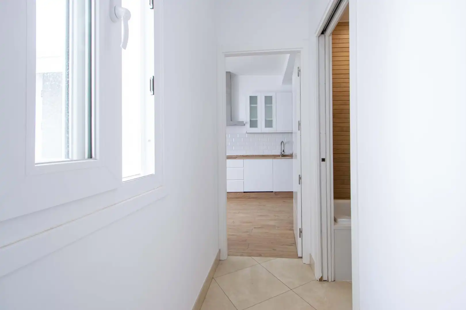 Dachboden zum Verkauf in Sevilla mit Klimaanlage, Terrasse und Balkon