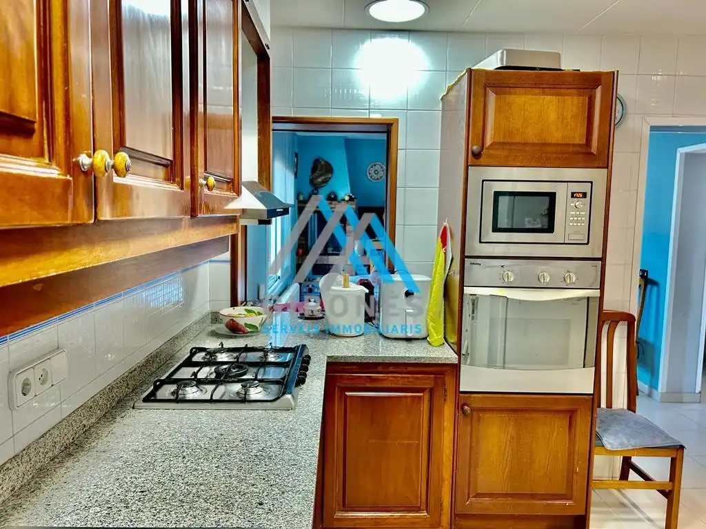 Casa aparellada amb terrassa en venda a Doctor Casals, imagen 18