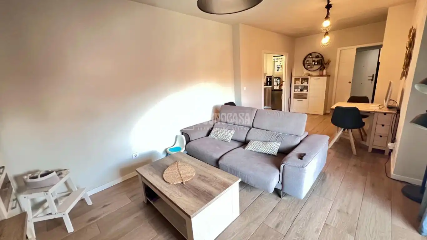 Living room of Flat for sale in Alcalá de Henares  with Air Conditioner, Heating and Terrace