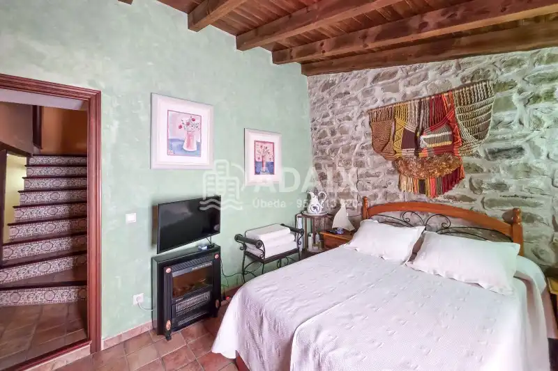 Habitación de Casa o chalet en venta en Úbeda con Aire acondicionado, Terraza y Trastero