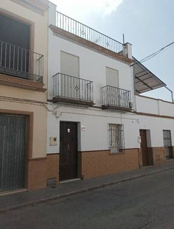 Casa-chalet en Venta en C/ Andrés Segovia en Paradas