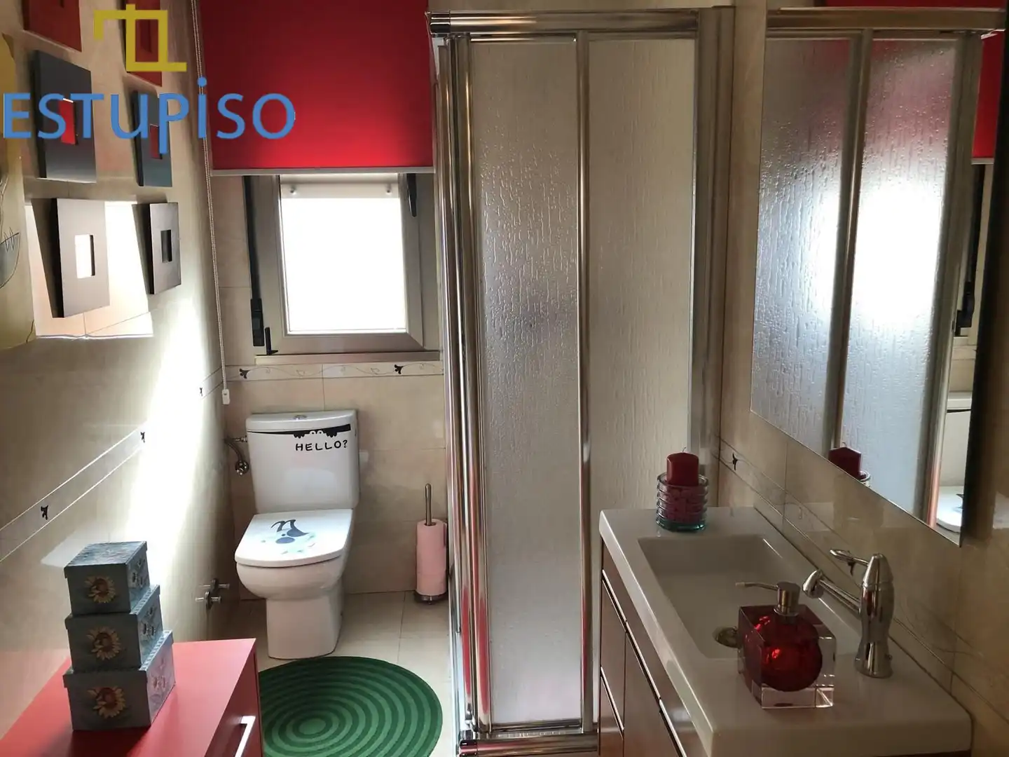 Bany de Casa o xalet en venda en León Capital  amb Calefacció, Jardí privat i Terrassa