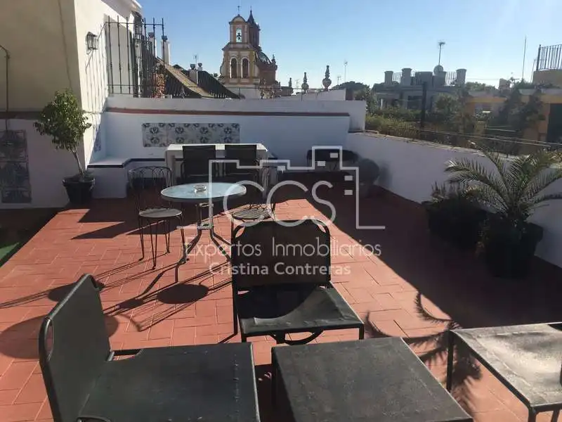 Terrassa de Casa adosada en venda en Sevilla amb Aire condicionat