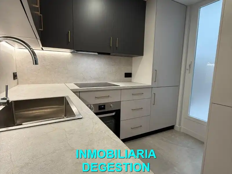 Cocina de Piso de alquiler en Linares con Aire acondicionado, Calefacción y Amueblado