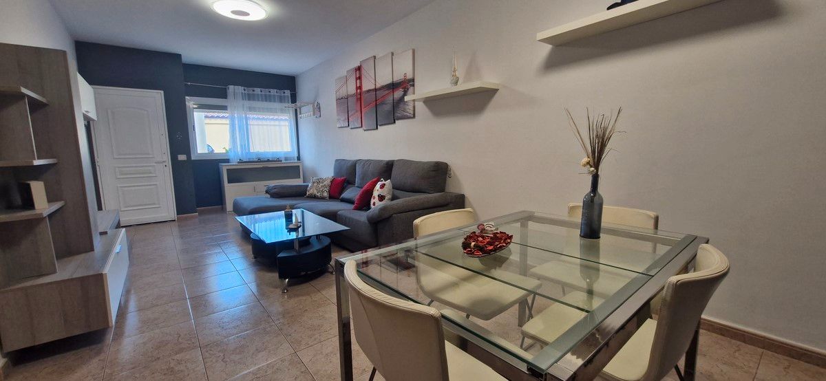 Sala de estar de Dúplex de alquiler en Arucas con Aire acondicionado, Amueblado y Horno
