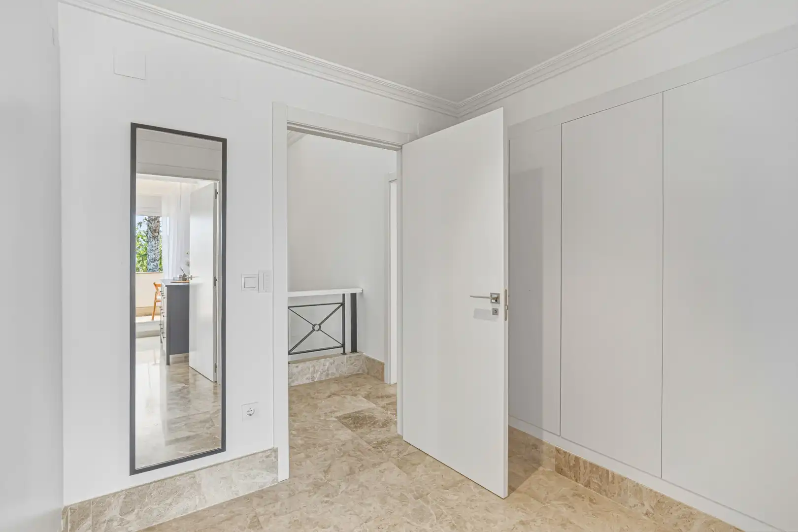 House with terrace for sale in Elviria - Cabopino, imagen 29