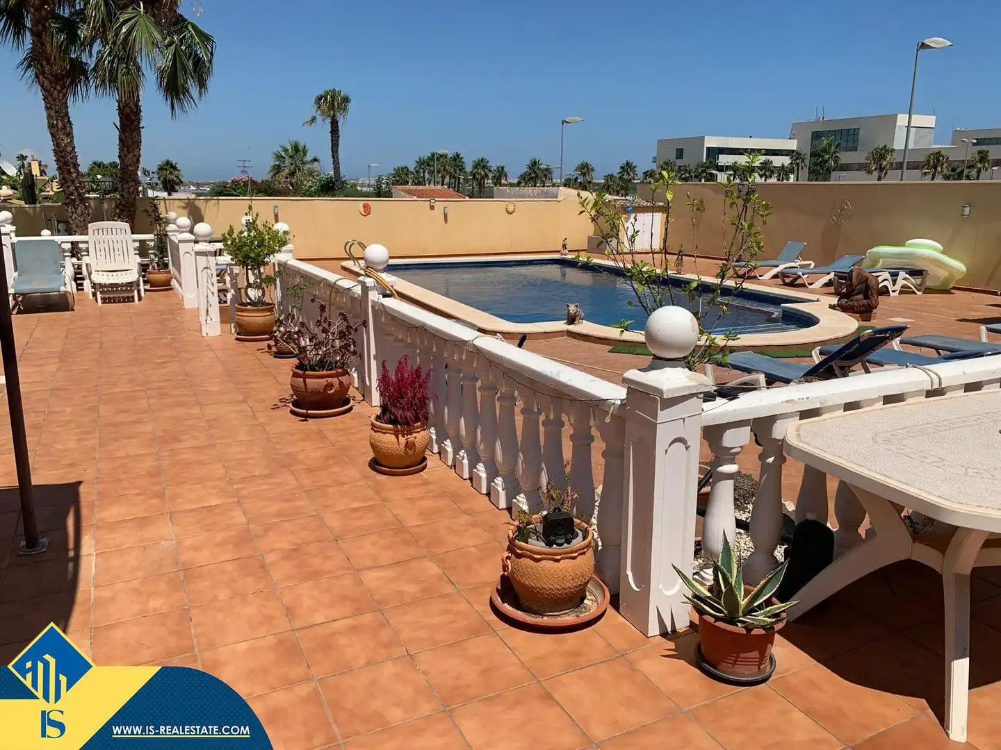 Chalet con piscina en venta en Los Balcones - Los Altos, imagen 14