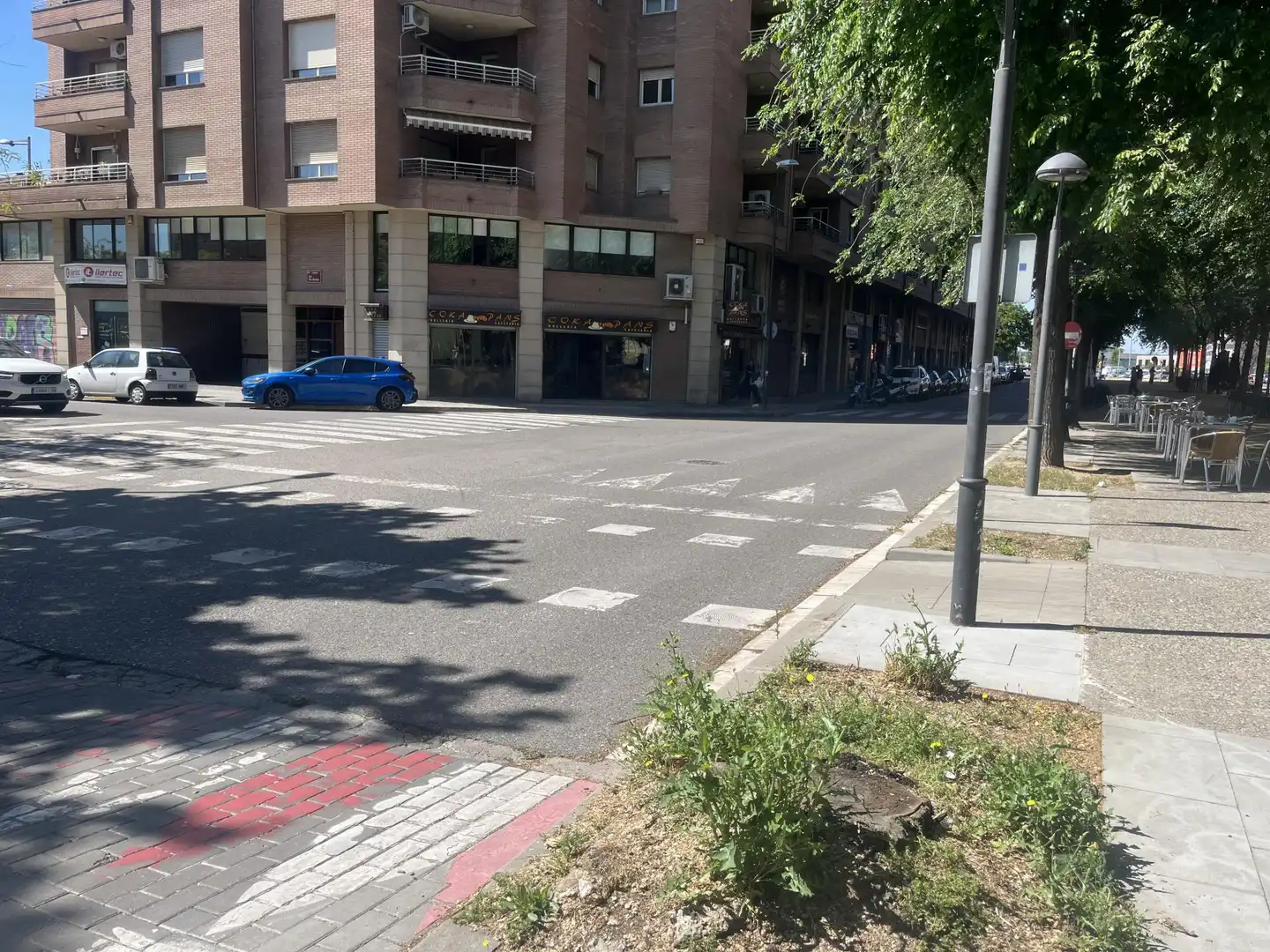 Local comercial en traspàs a de la Doctora Castells