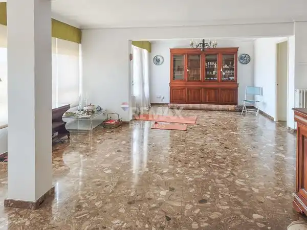 Piso con ascensor en venta en Avenida da Gran Vía, imagen 6