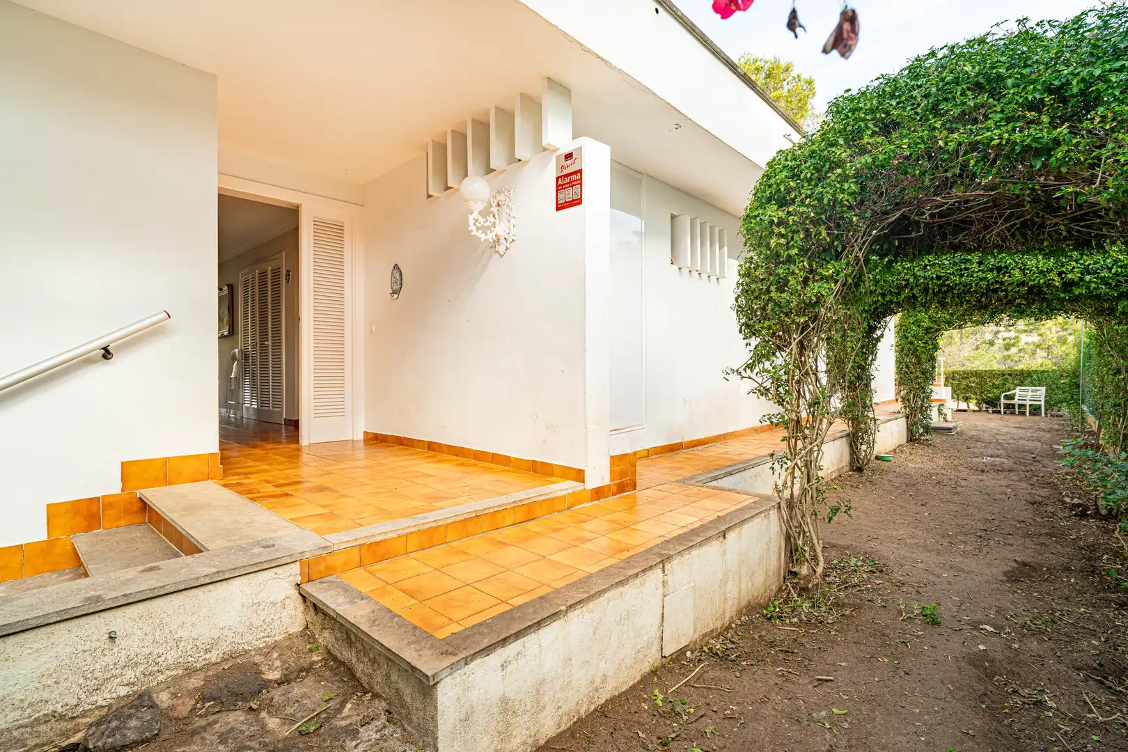 Vista exterior de Casa o xalet en venda en Alcúdia amb Aire condicionat, Jardí privat i Piscina