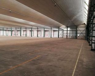 Industrial buildings to rent in Polanco