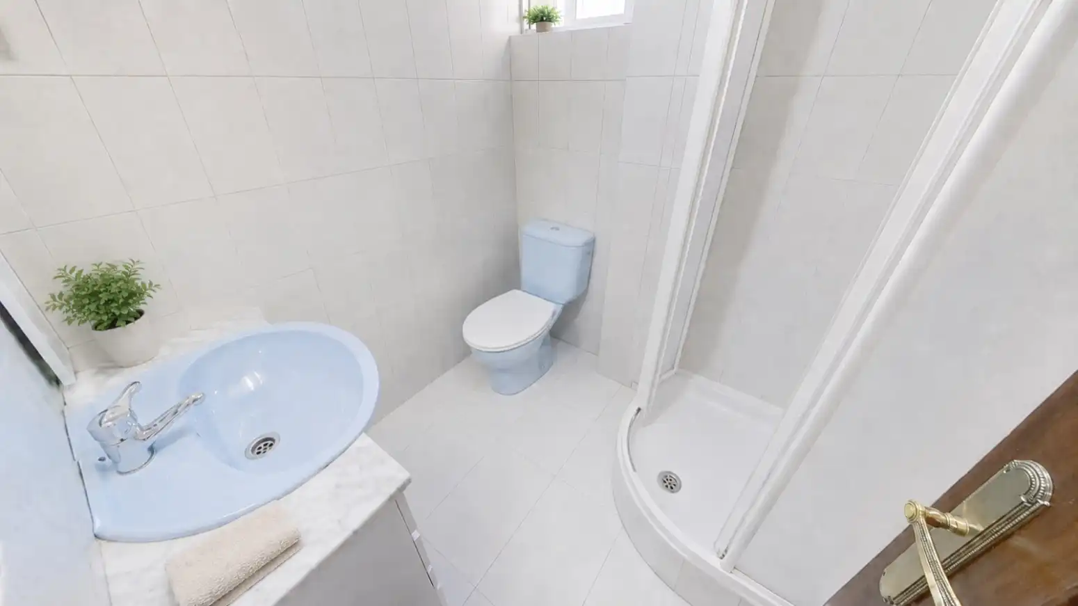 Baño de Piso en venta en Santander con Calefacción