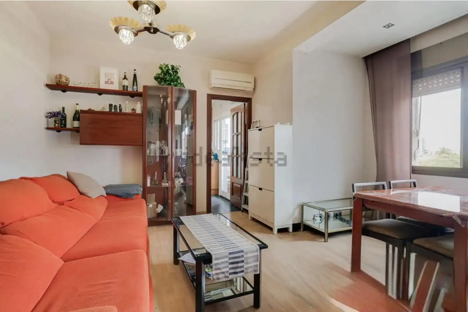 Wohnzimmer von Maisonette zum Verkauf in L'Hospitalet de Llobregat mit Klimaanlage, Heizung und Parkett