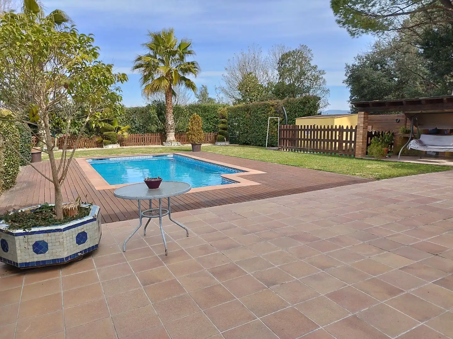 Piscina de Casa o chalet en venta en Riudellots de la Selva con Aire acondicionado, Calefacción y Jardín privado
