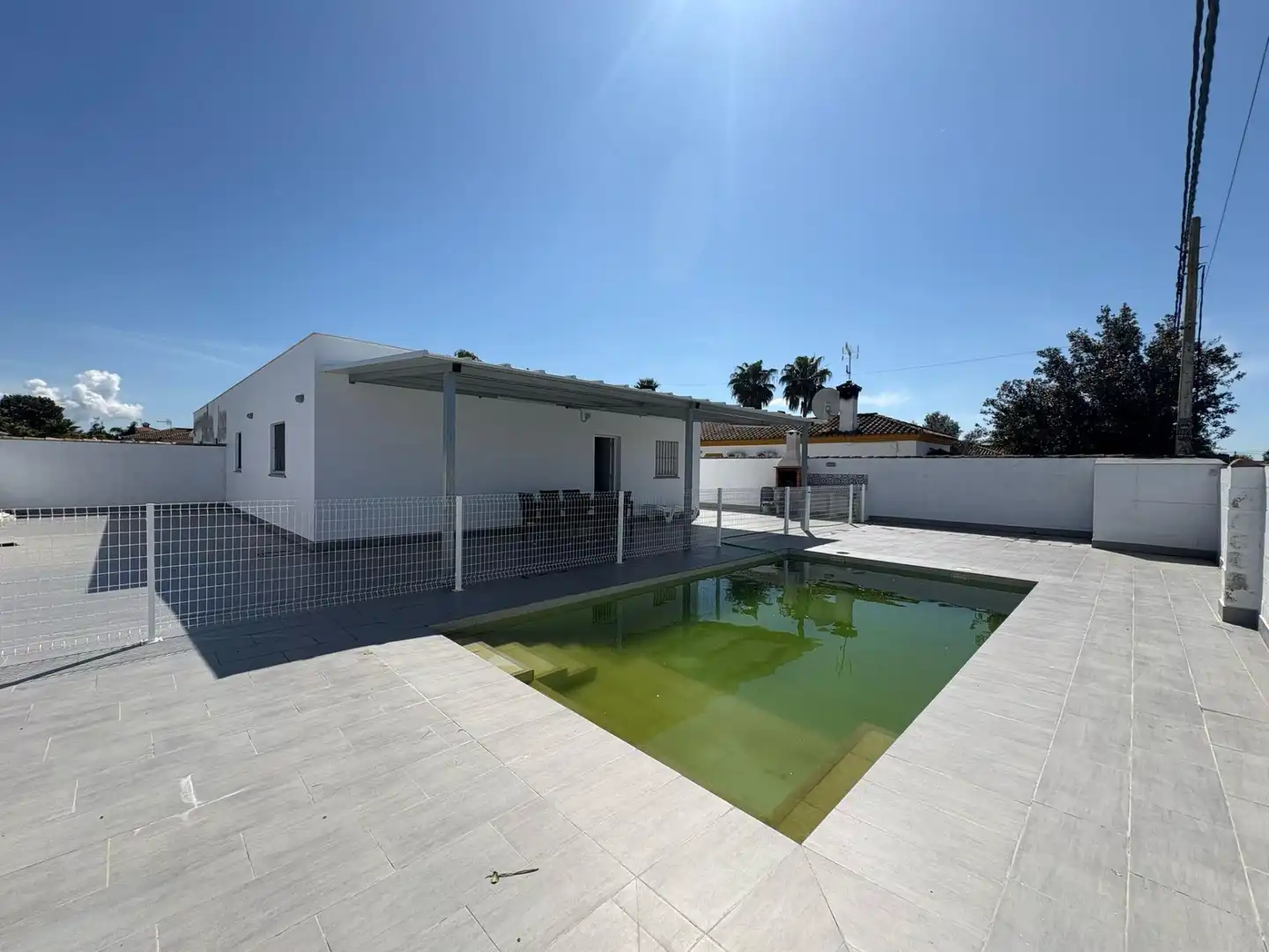 Swimming pool of Houses for sale in Chiclana de la Frontera  with Air Conditioner, Private garden and Terrace