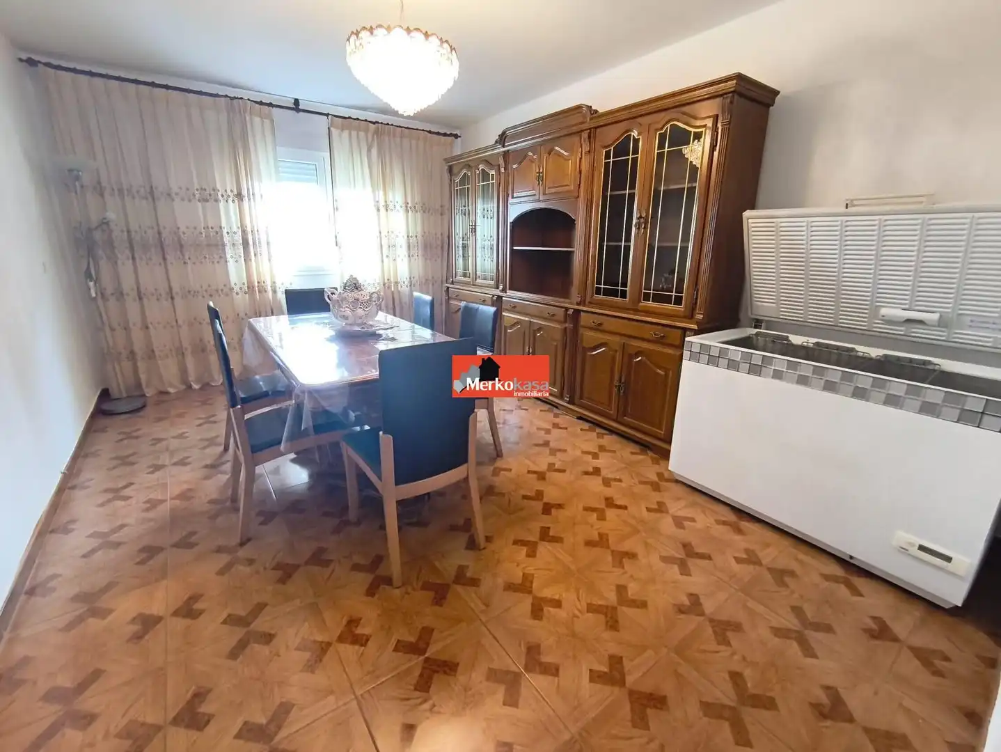 Comedor de Piso en venta en Lugo con Calefacción, Amueblado y Balcón