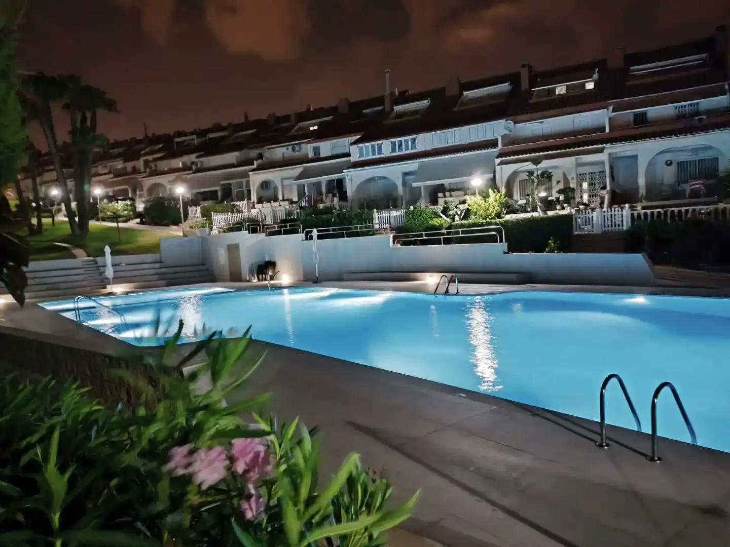 Schwimmbecken von Wohnung zur Miete in Playa de San Juan - El Cabo de las Huertas