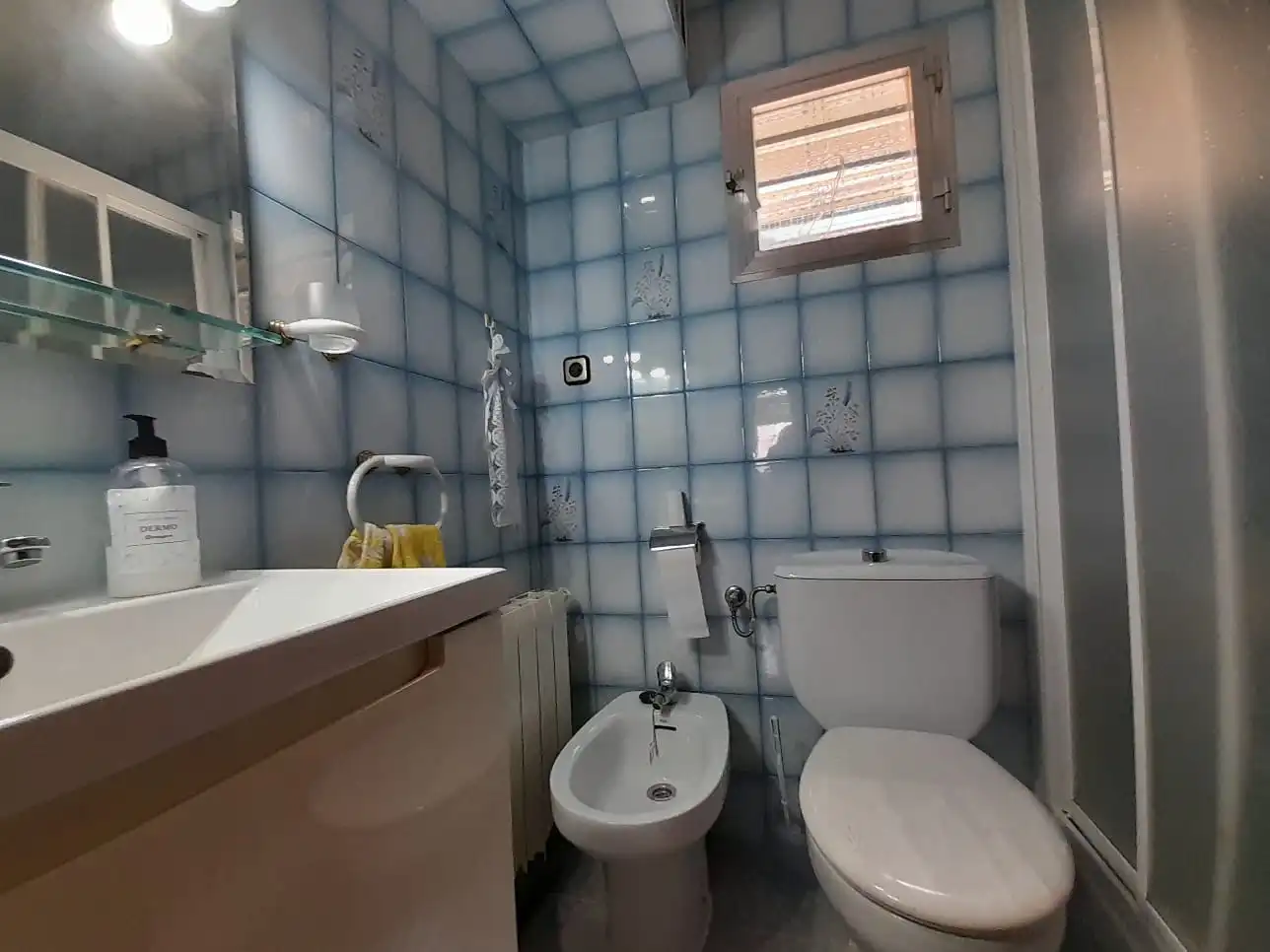 Baño de Piso en venta en Madrid con Aire acondicionado, Calefacción y Amueblado