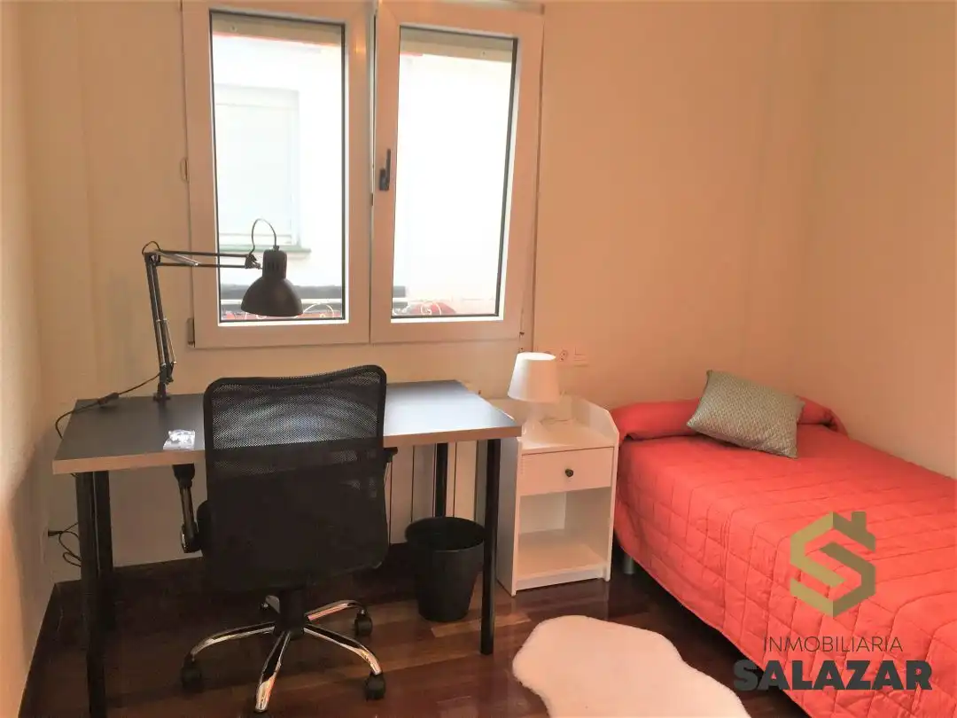 Habitación de Piso de alquiler en Bilbao  con Calefacción