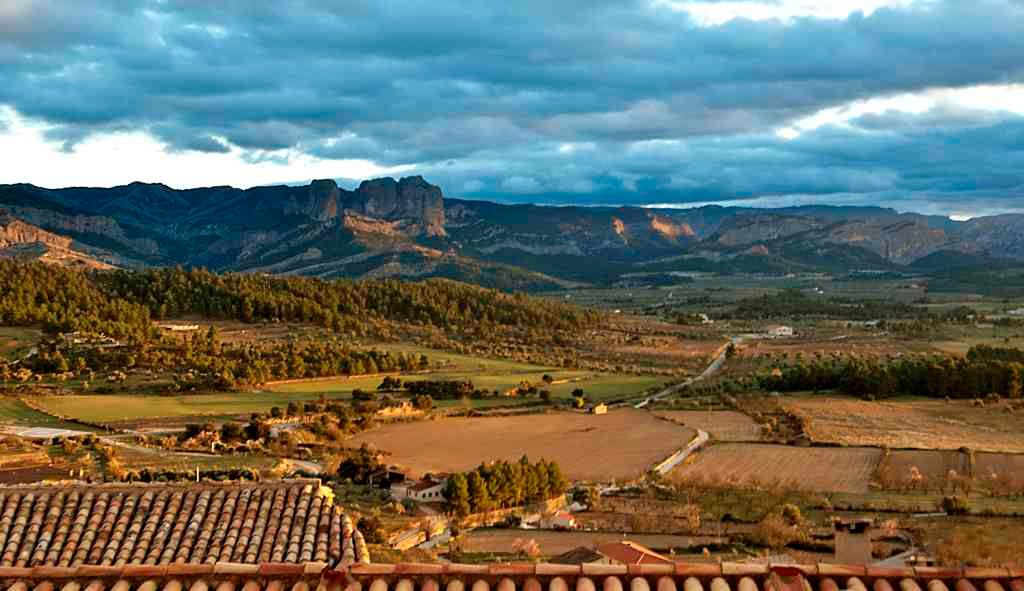 Vista exterior de Pis en venda en Horta de Sant Joan amb Balcó