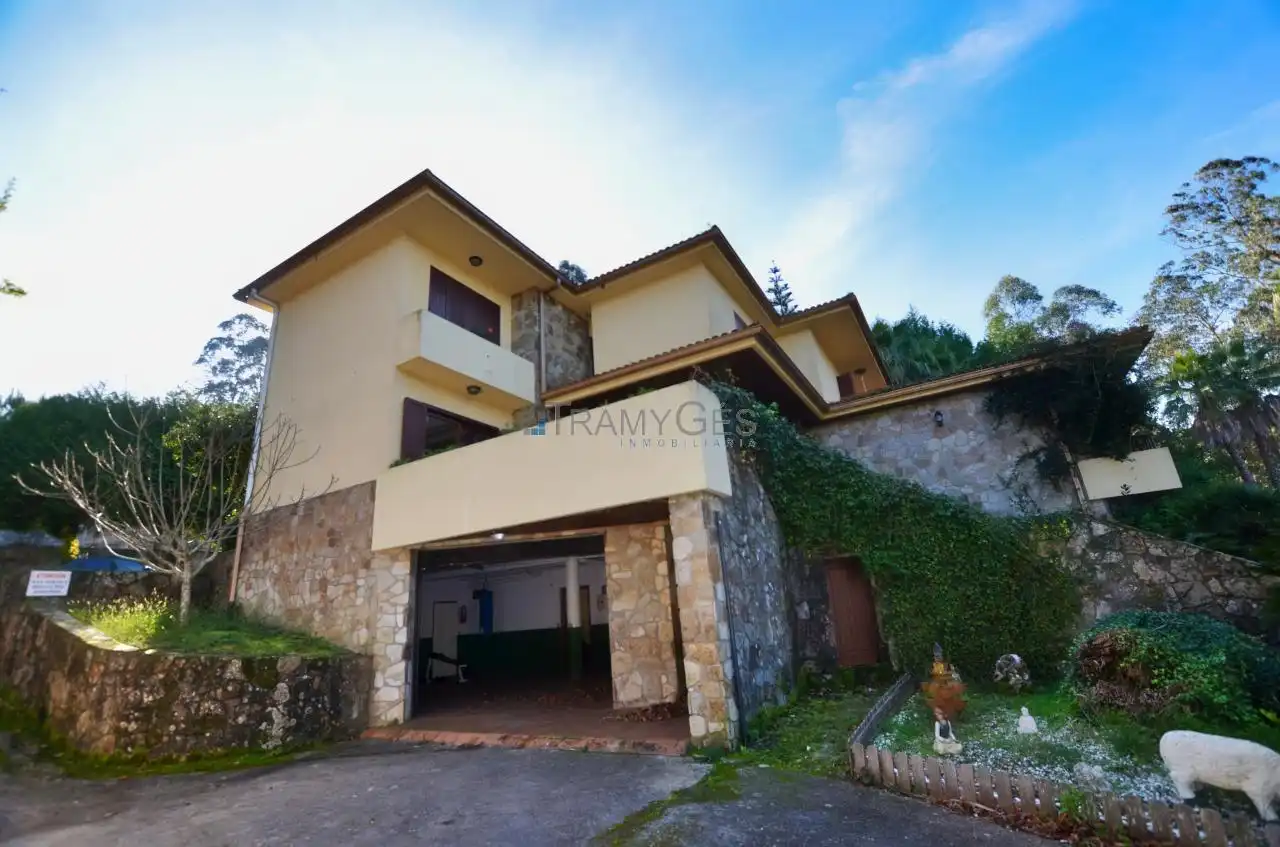 Detached house with pool for sale in BASTIDA, imagen 3