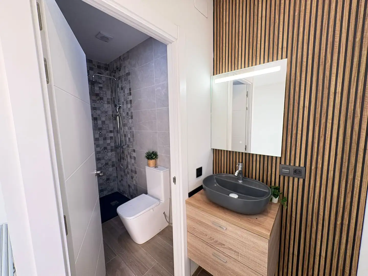 Baño de Planta baja en venta en Terrassa con Aire acondicionado, Calefacción y Parquet