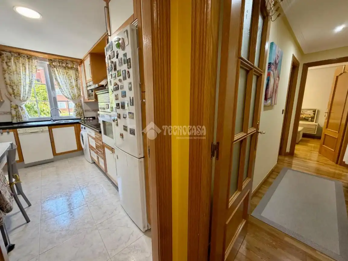 Kitchen of Flat for sale in León Capital 