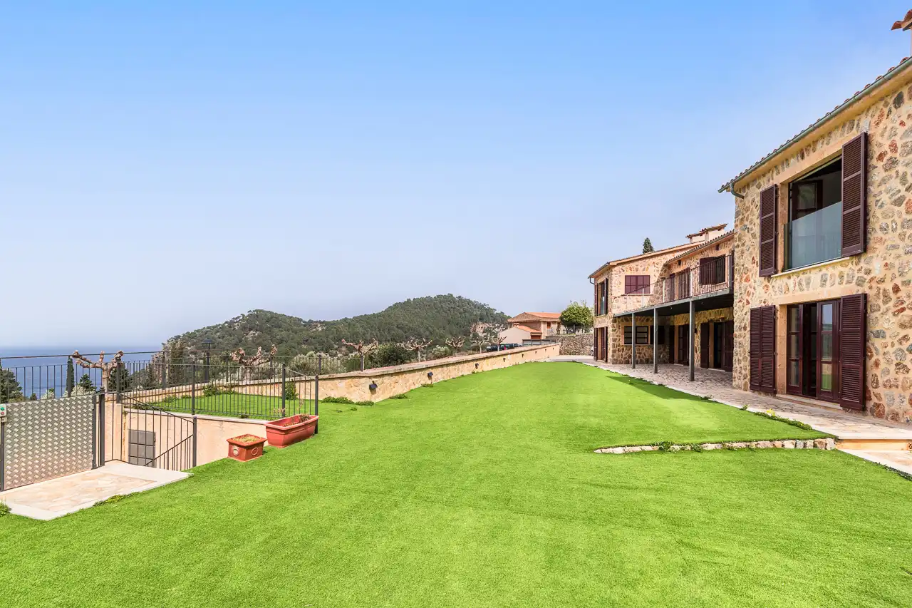 Finca rústica en venta en Estellencs