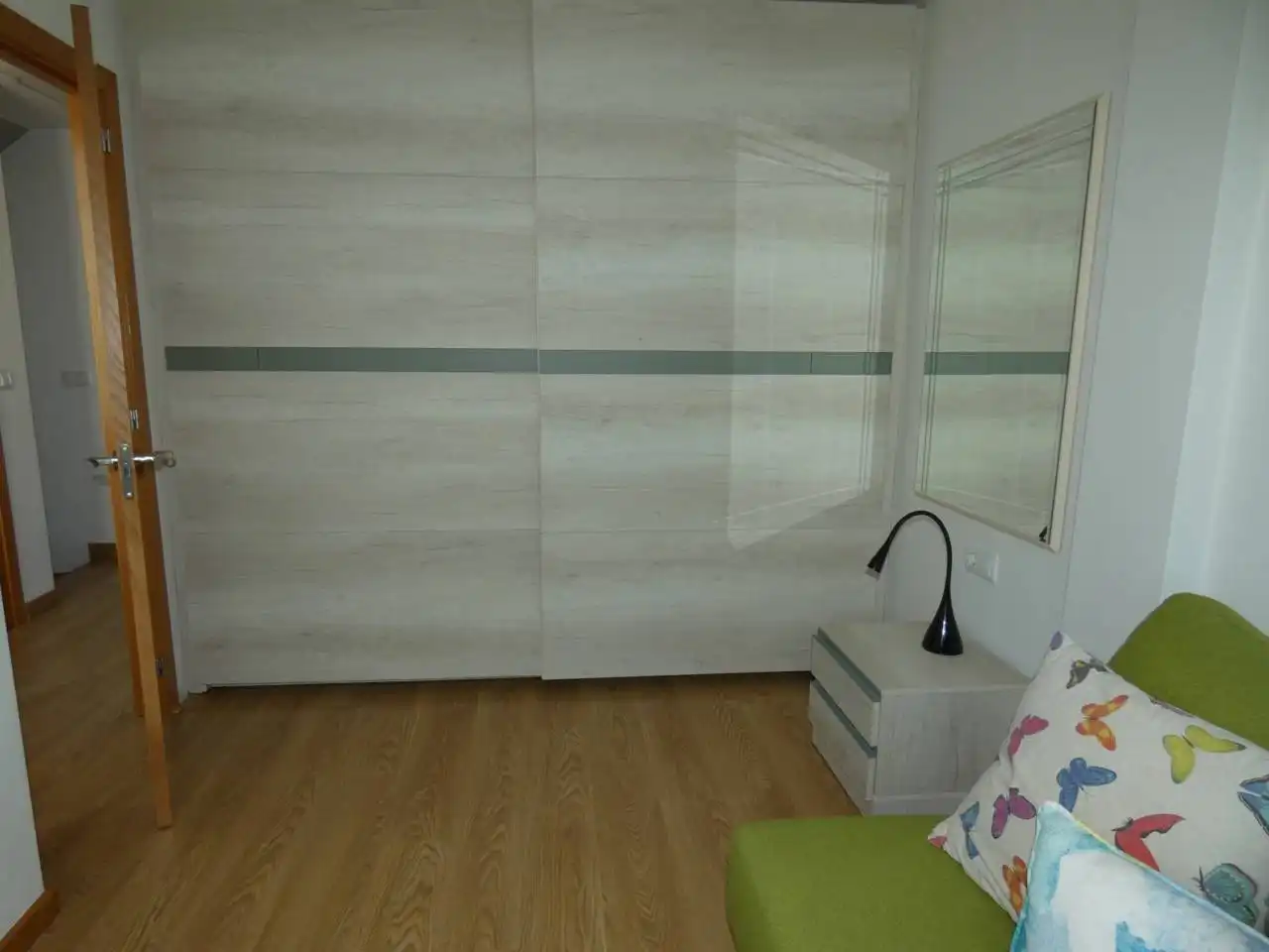 Schlafzimmer von Einfamilien-Reihenhaus zum Verkauf in Benicarló mit Klimaanlage, Heizung und Privatgarten
