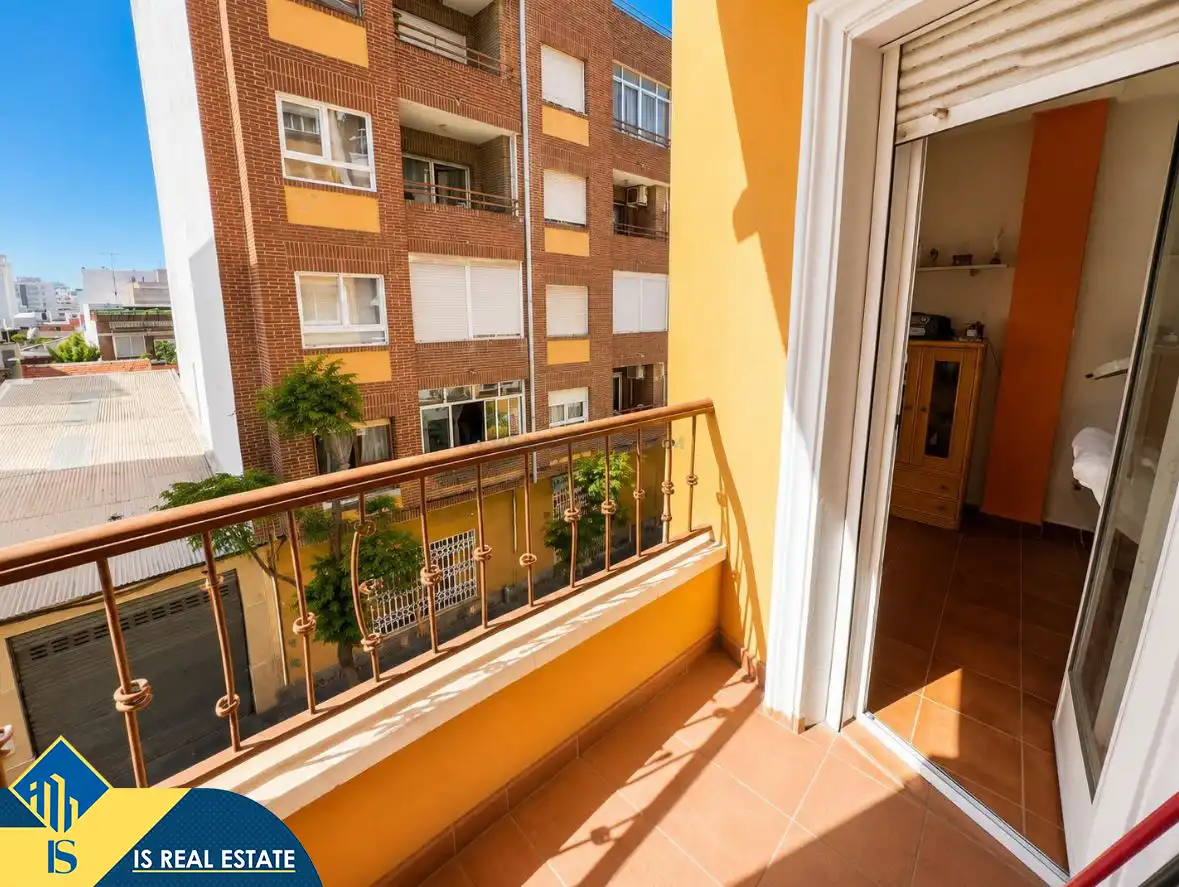 Apartament amb ascensor en venda a Centro