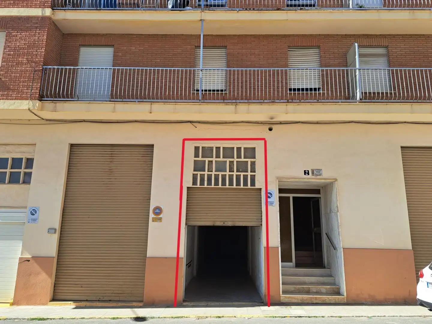 Vista exterior de Local en venda en Requena