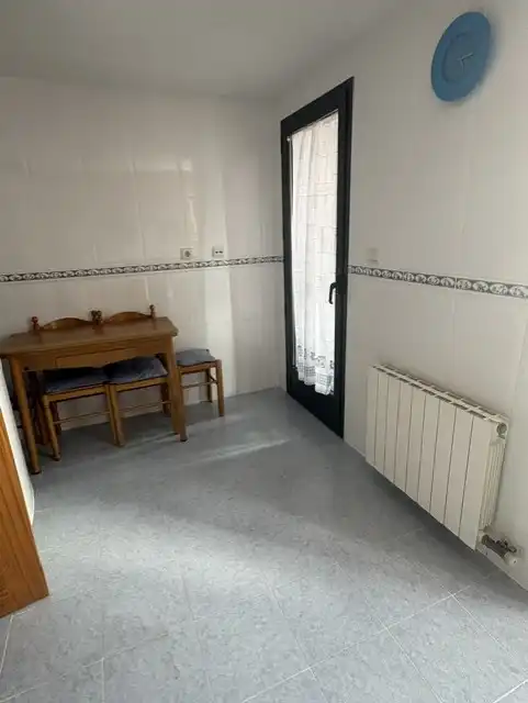 Cocina de Piso en venta en Valladolid con Calefacción, Terraza y Trastero