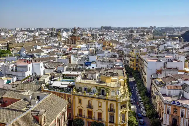 Vista exterior de Pis en venda en Dos Hermanas