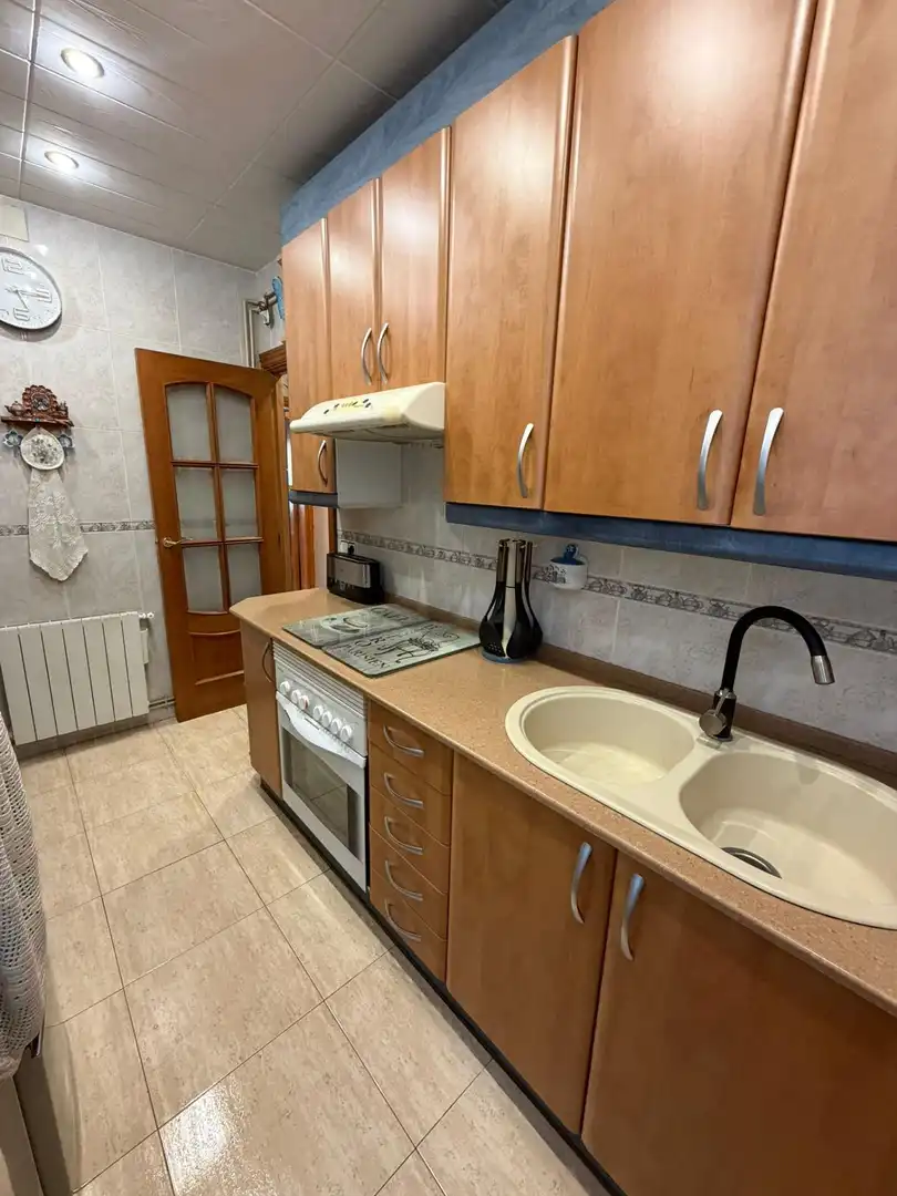 Cocina de Piso en venta en Sabadell con Calefacción