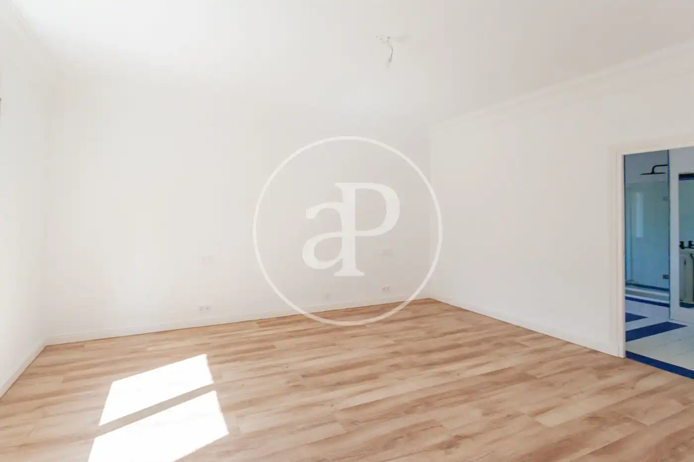 Living room of Houses for sale in Villanueva de la Cañada  with Air Conditioner, Heating and Private garden