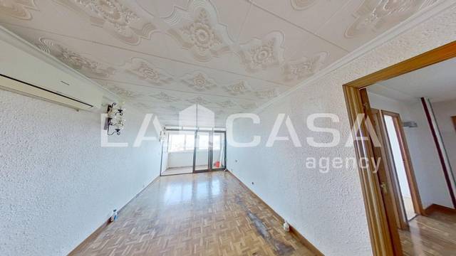 Piso en Venta en Carrer de Puigcerdà en La Verneda i la Pau