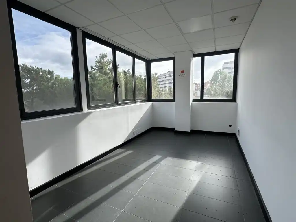 Oficina de alquiler en  Logroño con Aire acondicionado y Calefacción