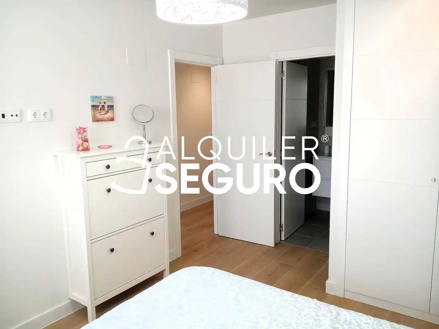 Bedroom of Flat for rent in Valladolid  with Heating, Terrace and Swimming Pool