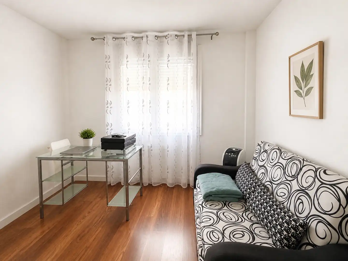 Bedroom of Detached homes for sale in Azuqueca de Henares  with Heating, Parquet flooring and Swimming Pool