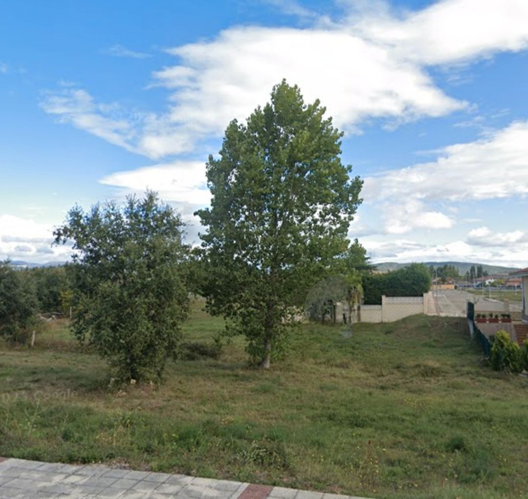 Residencial en venda en Medina de Pomar