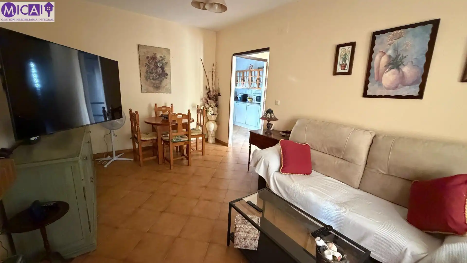 Sala d'estar de Casa o xalet en venda en Chiclana de la Frontera amb Jardí privat, Traster i Piscina