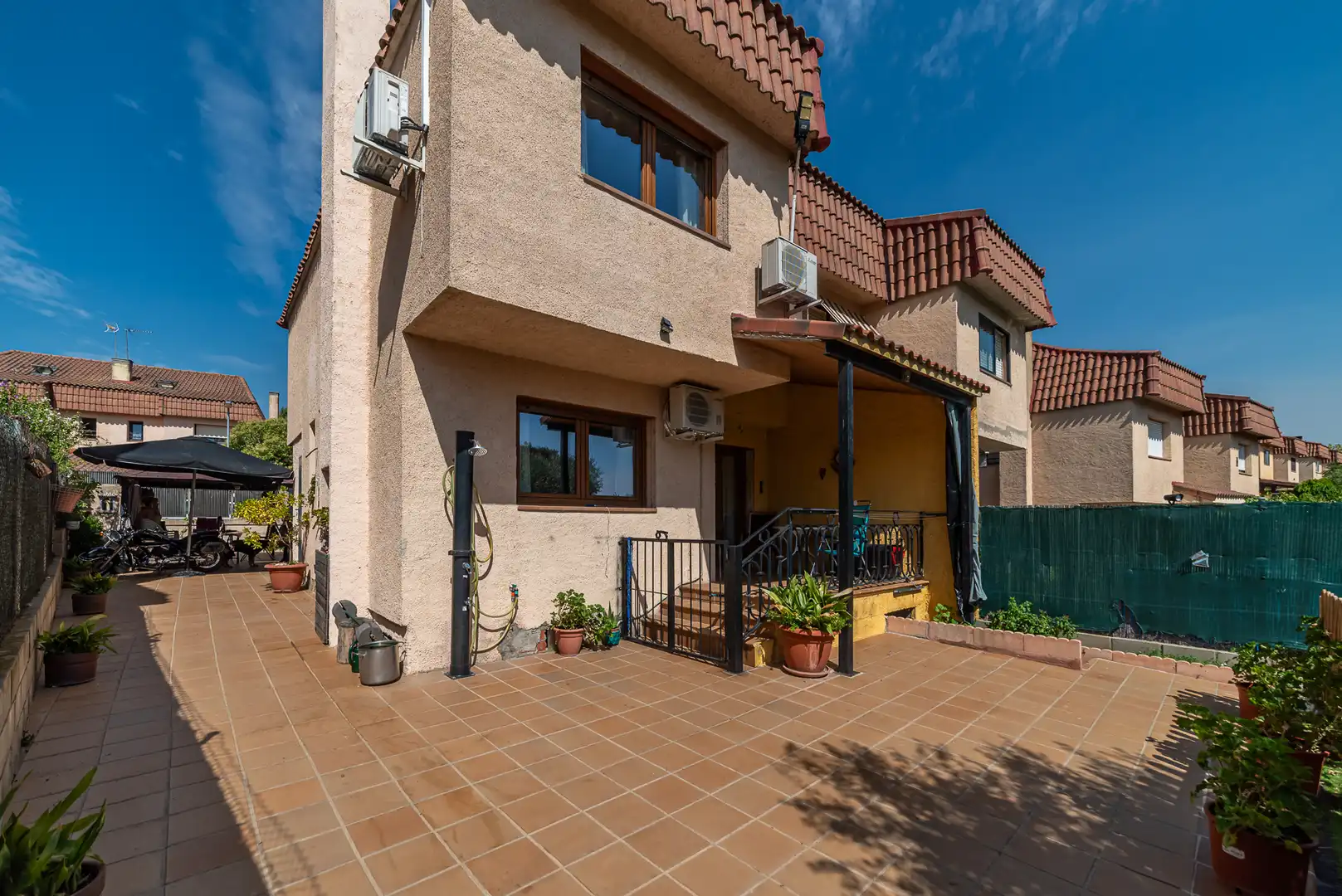Doppelhaushälfte mit Garten zum Verkauf in Colmenarejo