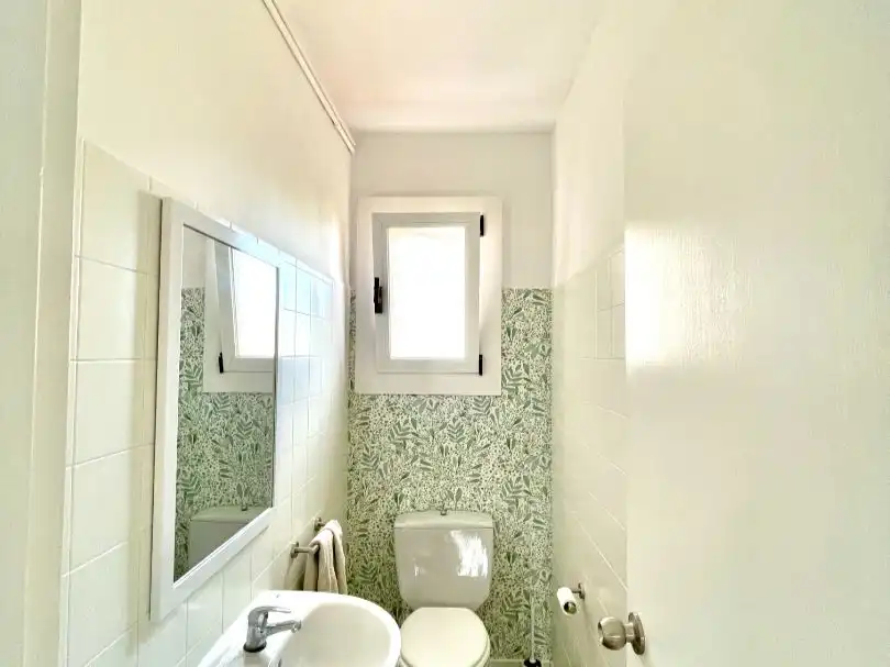 Baño de Piso en venta en Salt con Aire acondicionado, Calefacción y Terraza