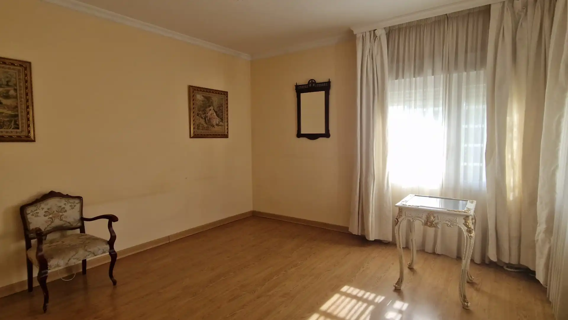 Habitación de Casa o chalet en venta en Villalbilla con Aire acondicionado, Calefacción y Jardín privado