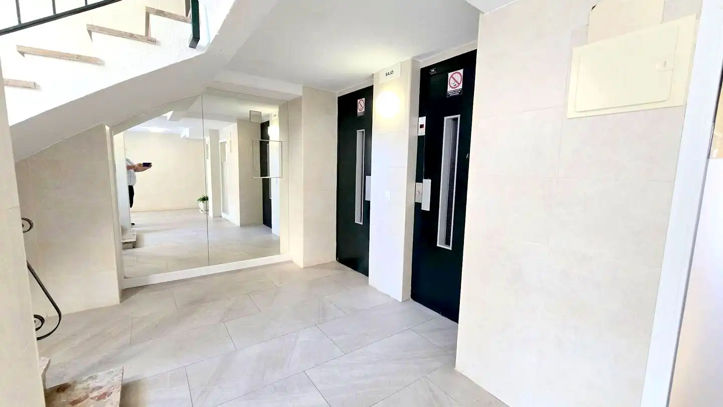 Apartamento de alquiler en Gandia con Aire acondicionado, Terraza y Piscina comunitaria