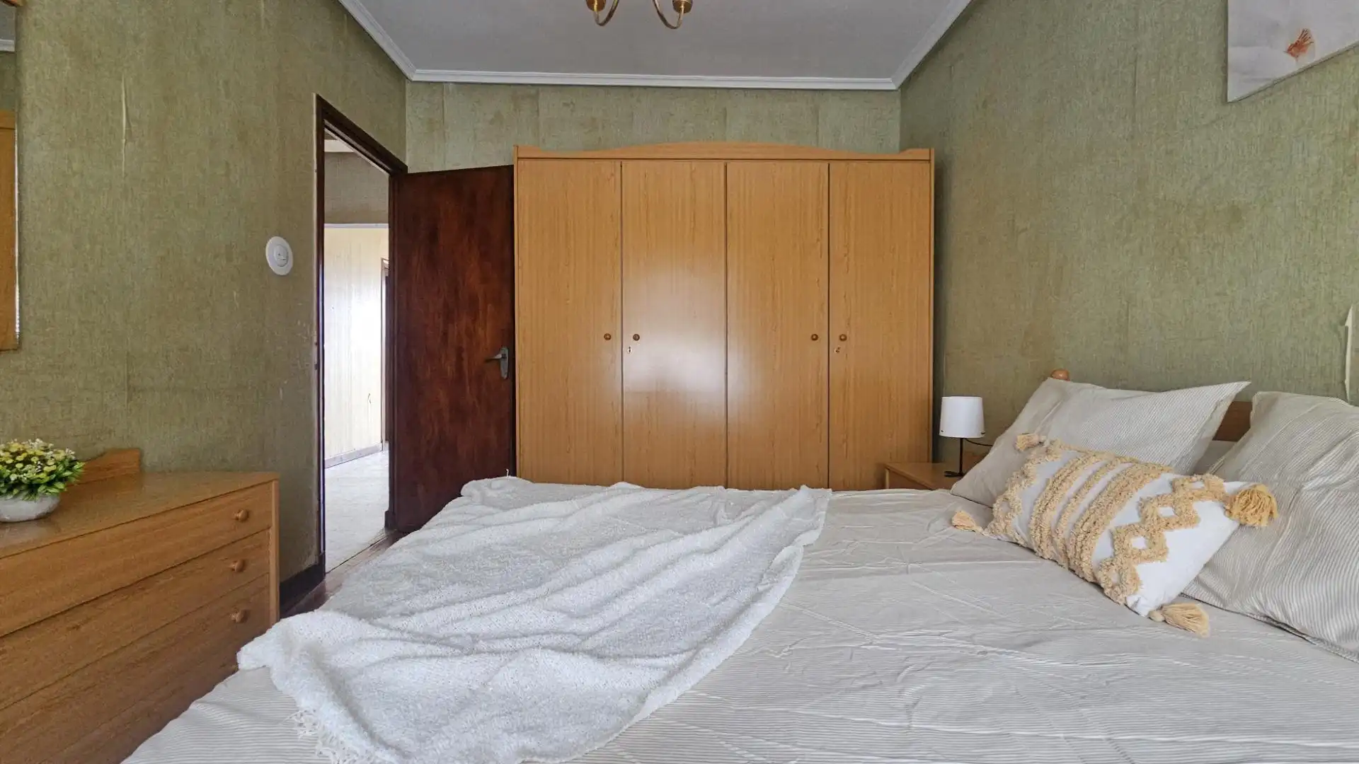 Habitación de Piso en venta en Valle de Mena con Terraza y Balcón