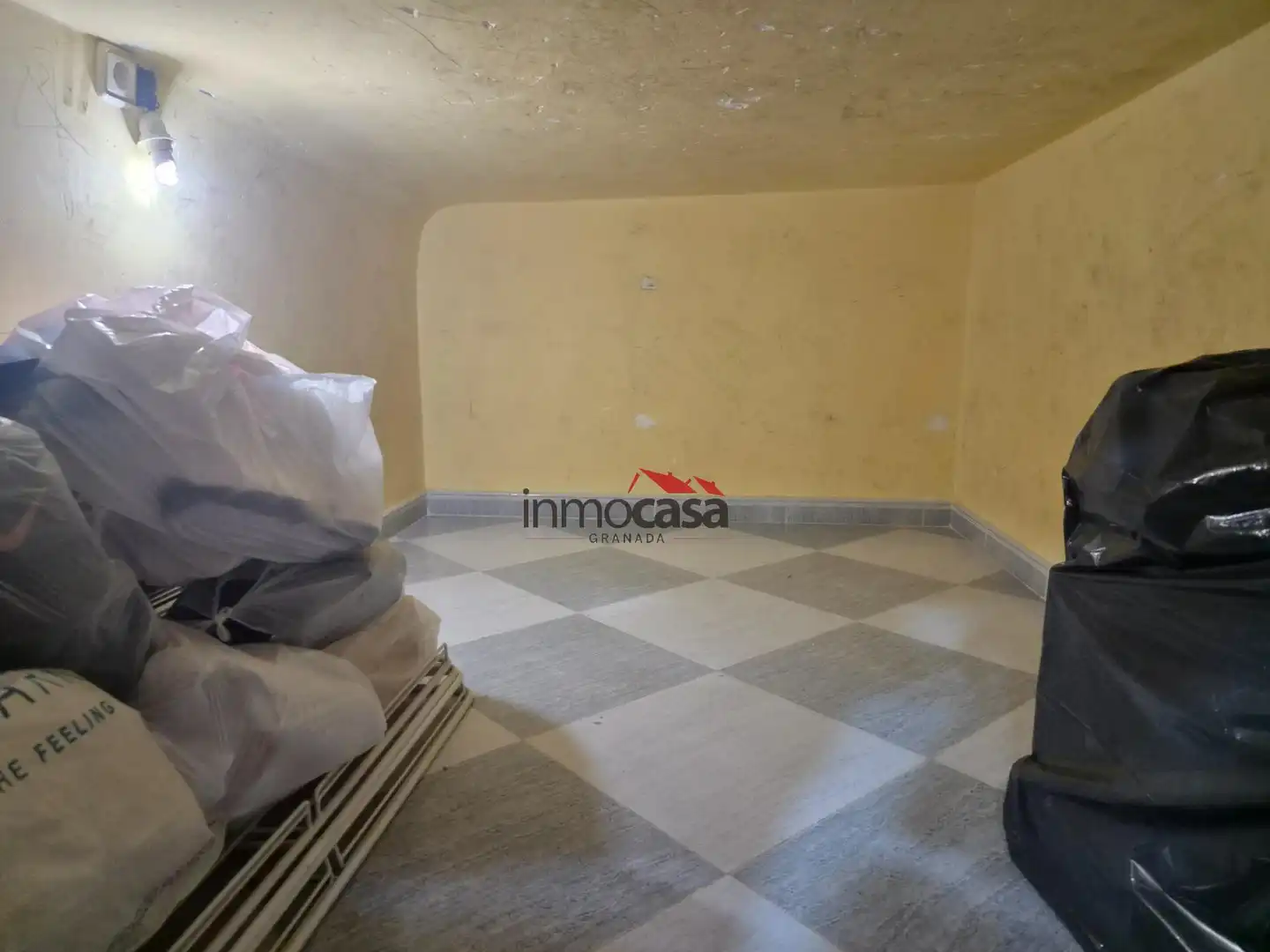 Commercial properties for rent in Armilla  with Air Conditioner