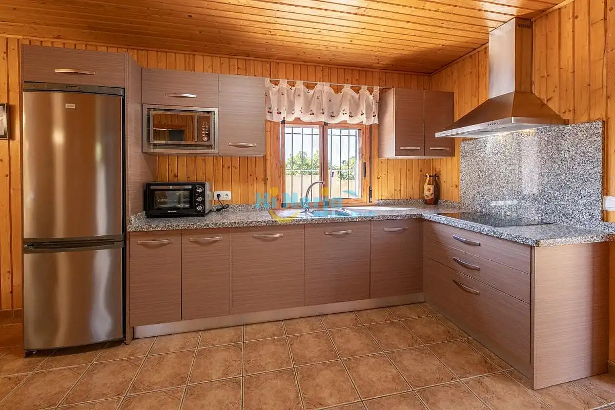 Casa con piscina en venta en Benajarafe, imagen 5